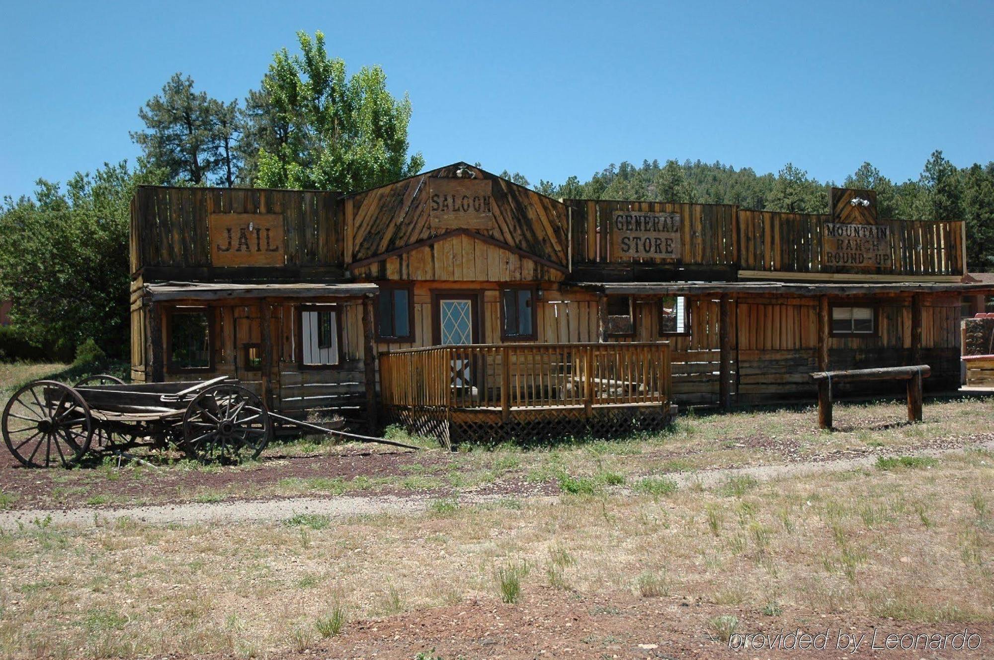 Mountain Ranch Resort At Beacon Hill Williams Exterior photo