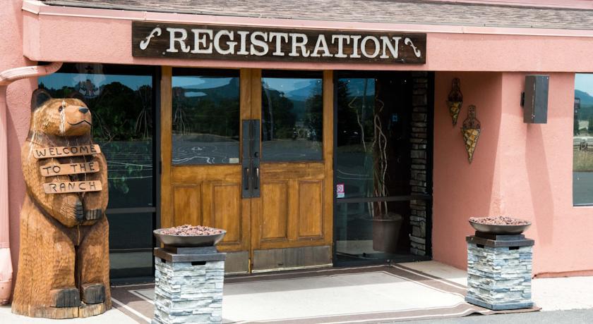 Mountain Ranch Resort At Beacon Hill Williams Exterior photo